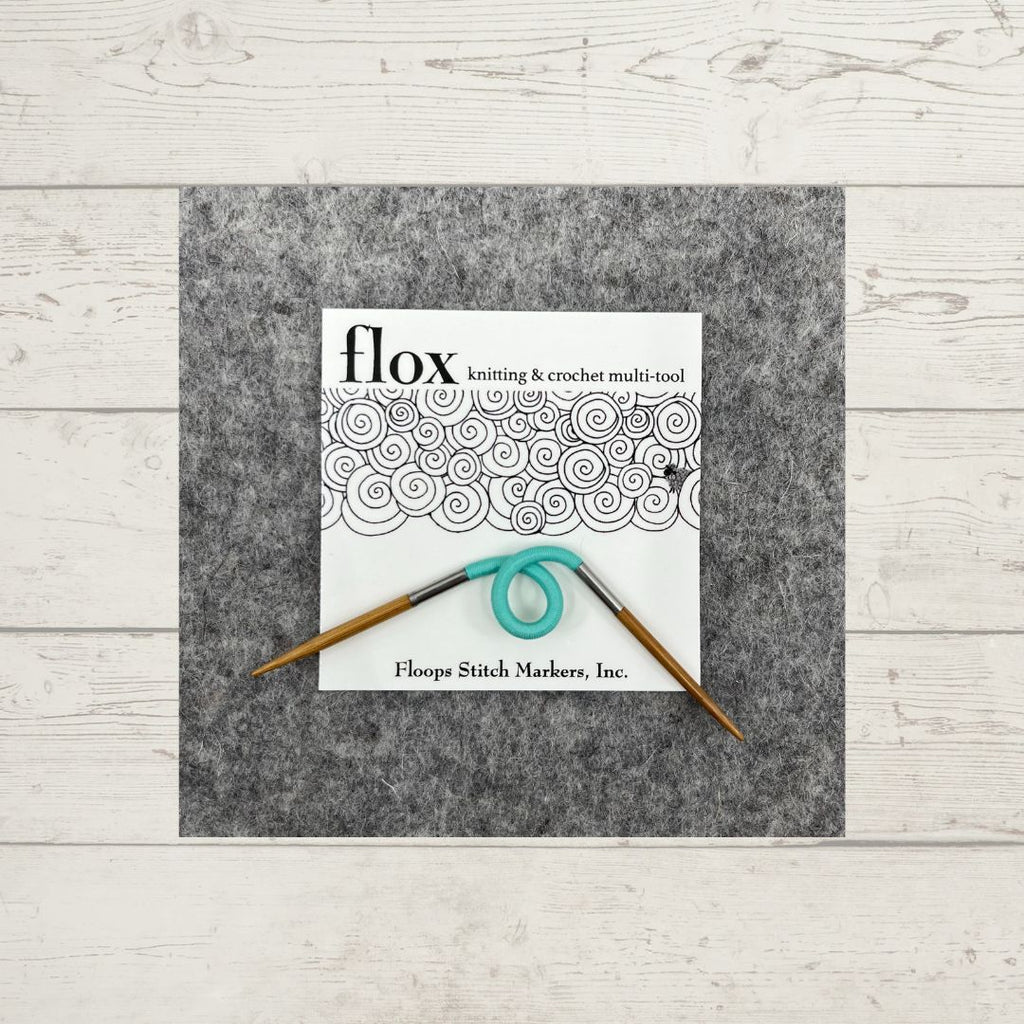 Solid-colored Flox Multi-tool with packaging
