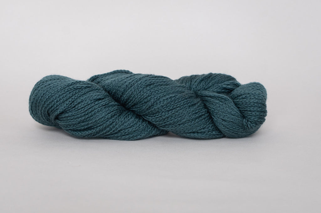 A skein of Woolfolk Far yarn