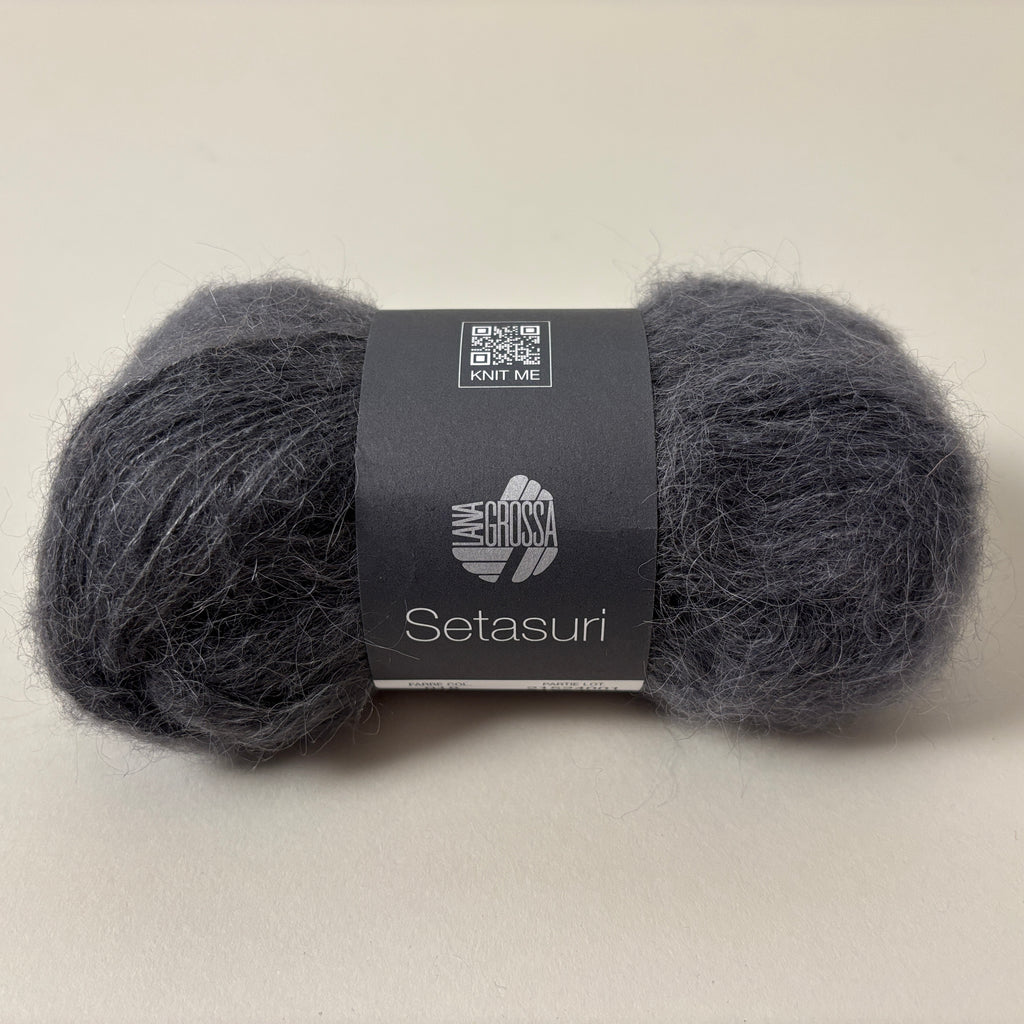 Lana Grossa Setasuri yarn in Charcoal